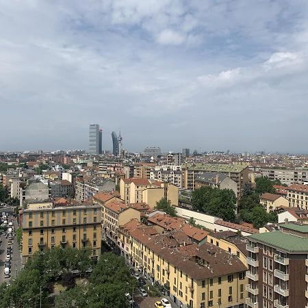 شقة Monolocale Con Vista Su Milano المظهر الخارجي الصورة